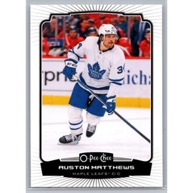 2022-23 O-Pee-Chee Hockey #34 Auston Matthews Hockey Card Toronto