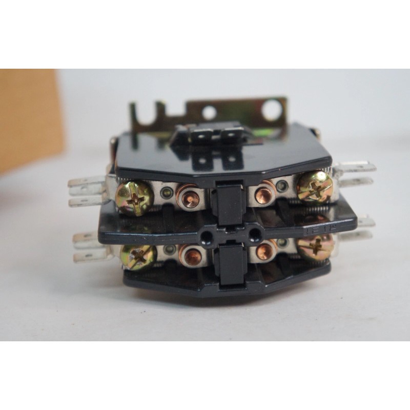 Furnas Definite Purpose Magnetic Contactor 45EA20AF 120V series B