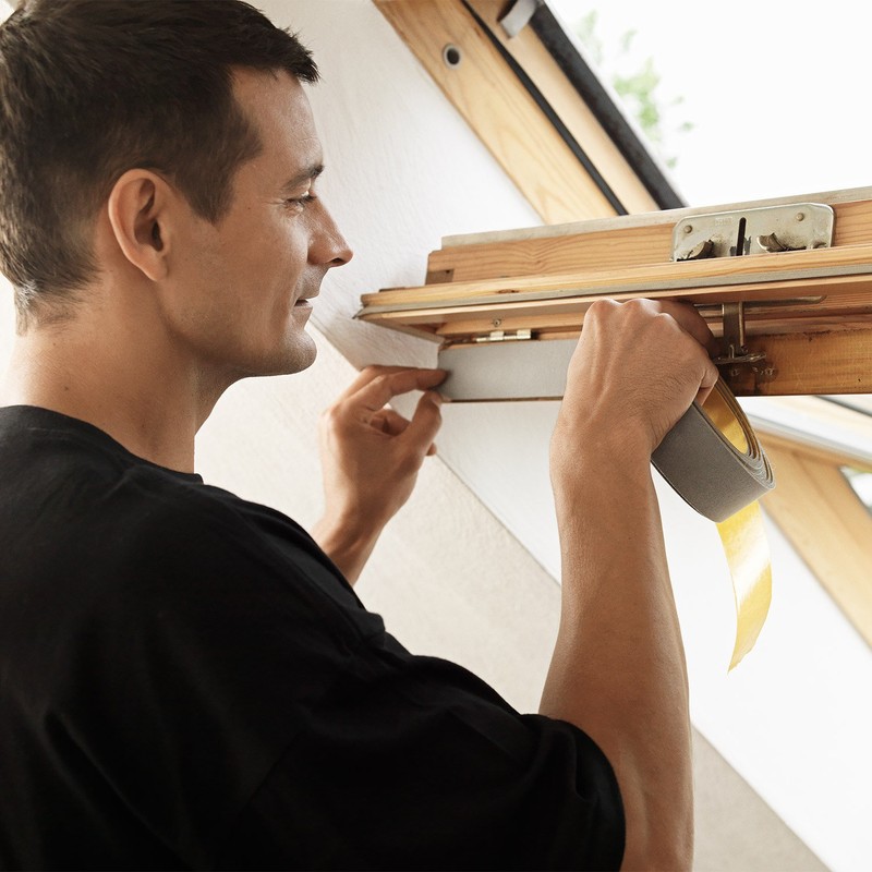 VELUX Original ZZZ 220 Maintenance Kit for Skylight Roof Windows