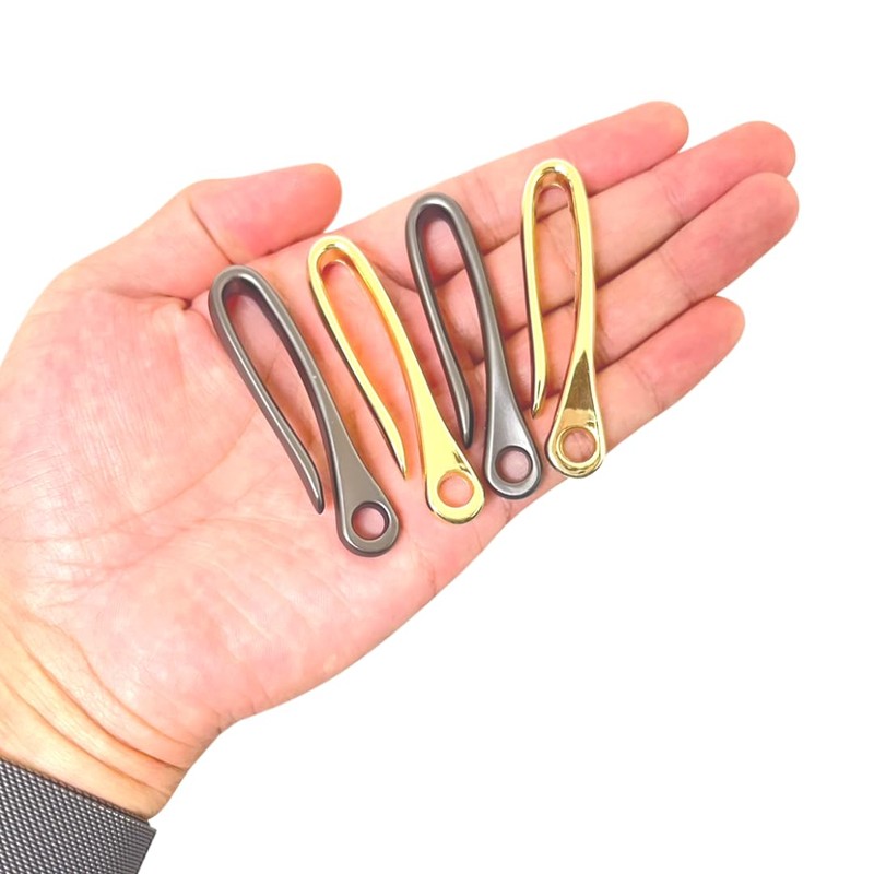 Kurohido Fish Hook Hook Keychain 2 Pcs, gold