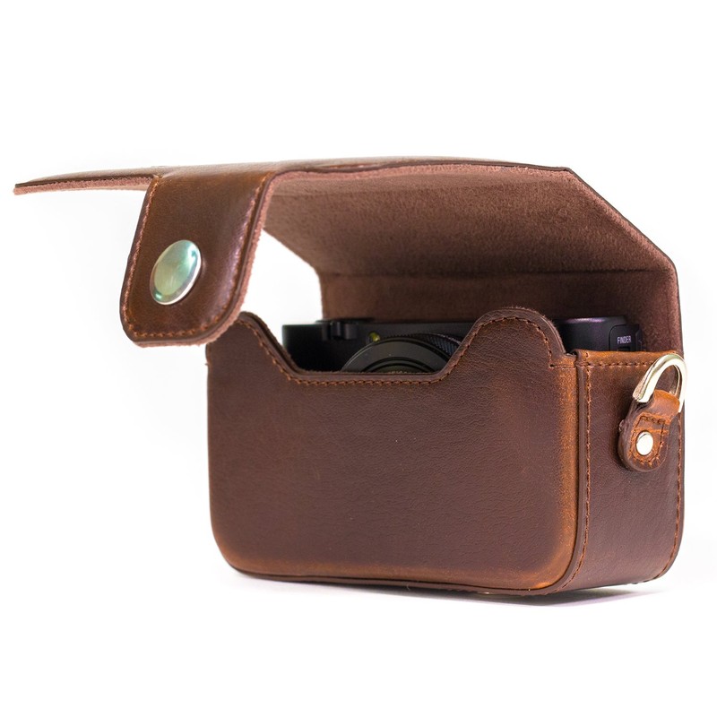 MegaGear Protective Fitted Brown Leather Camera Case , Bag for
