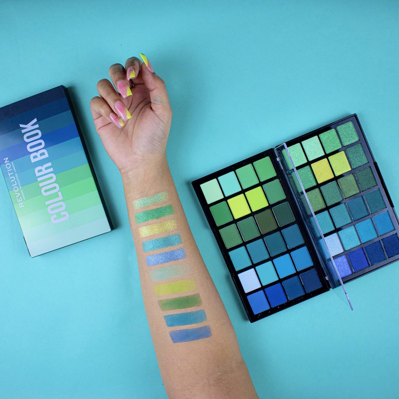 Revolution Beauty London, Colour Book CB05 Eyeshadow Palette 269 g