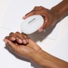 Cepillo para limpiar las uñas de doble superficie de Tweezerman