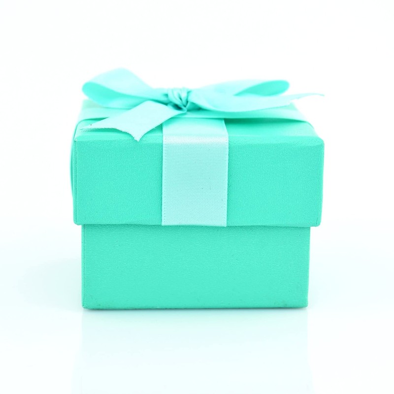 2Carat Radiant Cut White Moissanite Diamond Solitaire Engagement Ring (4)