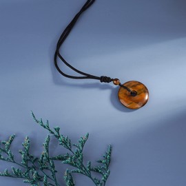 TIKCAUZ Donut Pendant Necklace Crystal and Healing Stone Reiki Coin Stone Pendant Necklace Natural Gemstone Jewelry Adjustable Necklace for Women Men Gift