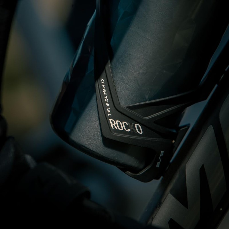 Elite Rocko Carbon Bottle Cage Mat White Graphic – Ultra