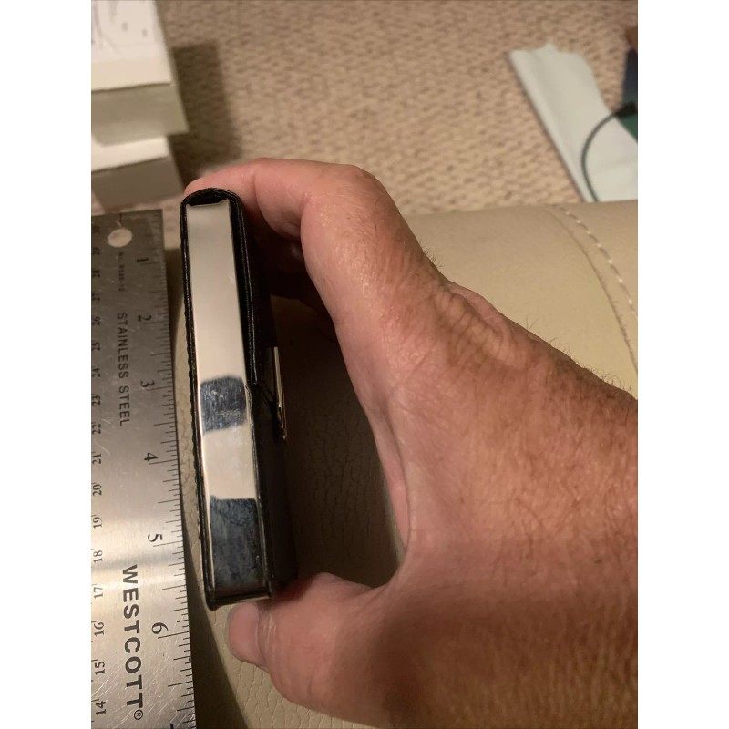 Business Card Cigerette Case ?? With original box!! Has V