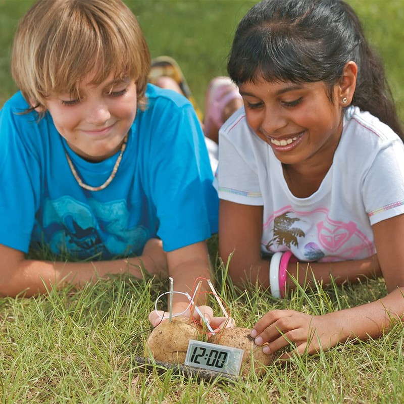 4M 68629 HCM Kinzel Educational Toy, A Digital Clock Draws