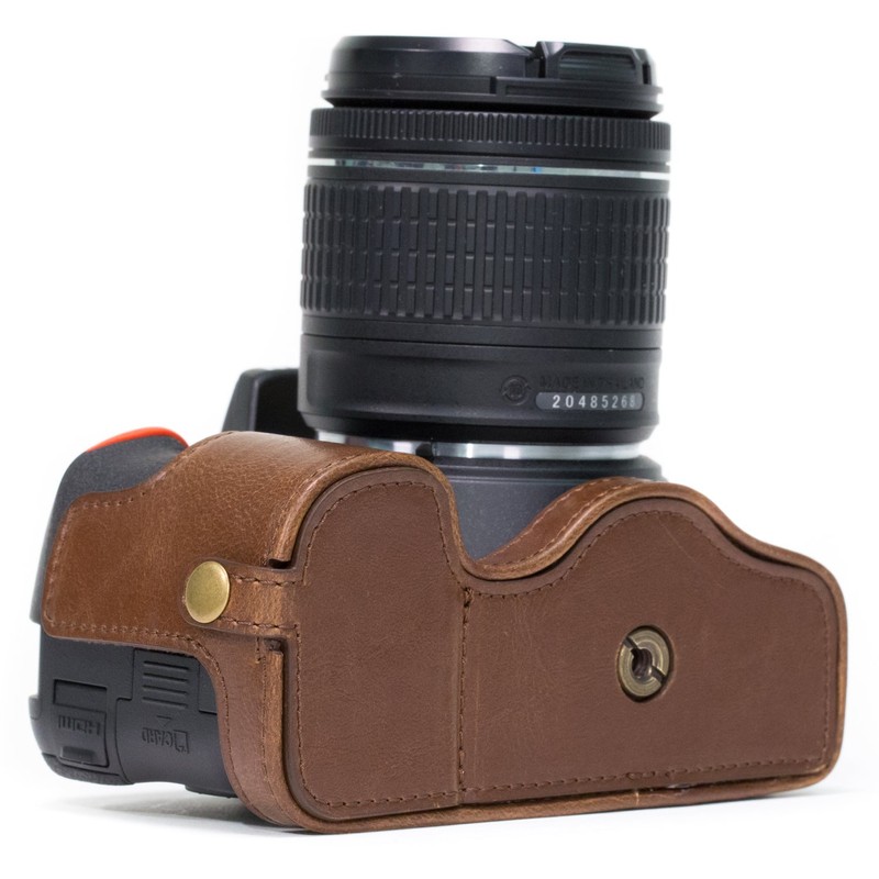 MegaGear MG1171 Ever Ready Leder Kamera Halbtasche mit Trageriemen und