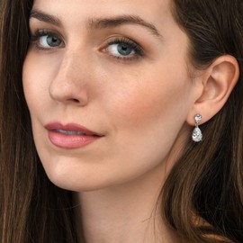 Diamond Treats 925 Sterling Silver Teardrop Earrings for Women with Cubic Zirconia Stones, Sterling Silver Drop Earrings for Women, Elegant Silver Dangle Earrings for Women