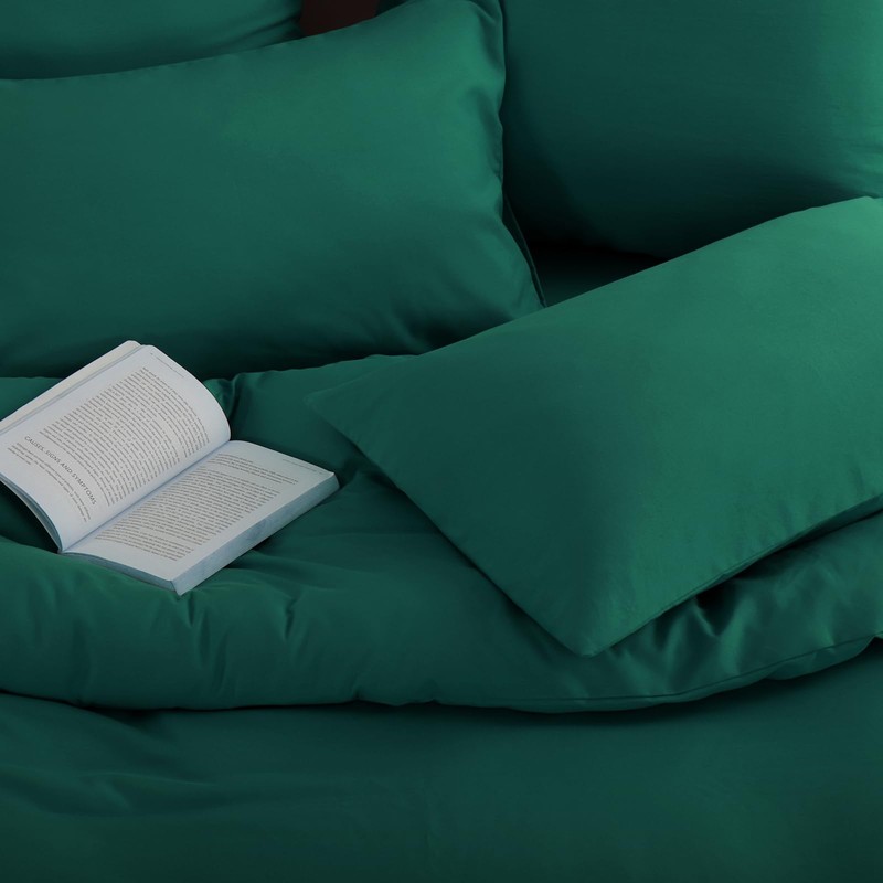 Aisbo Housewife Pillowcases 2 Pack - Dark Green Standard Pillow