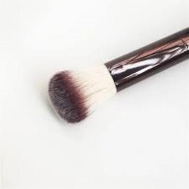 HourGlass - Foundation/Blush Brush - No. 2