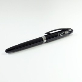 Pentel TRF94A-C Tradio - Penna stilografica Black and White Edition con pennino in iridio di alta qualità, lucido, nero/blu
