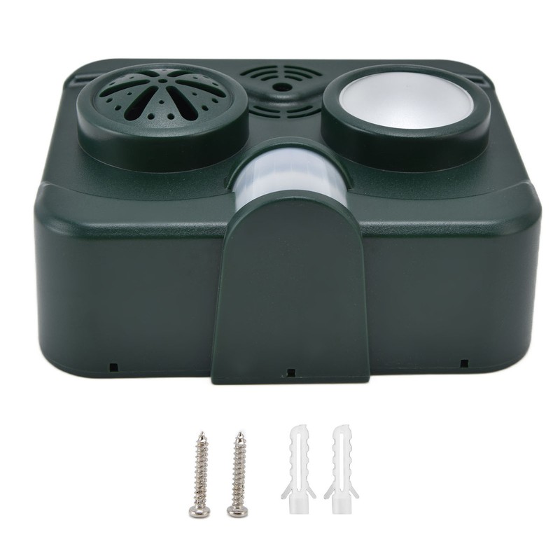 Ultrasonic Animal Repeller Waterproof Solar Bird Repellent Flashing Light for