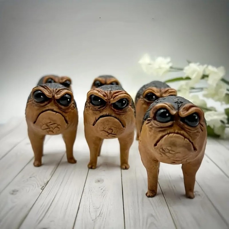 RIBJSHE Weird Queer Grumpy Frog Statue Ugly Angry Toad Statue