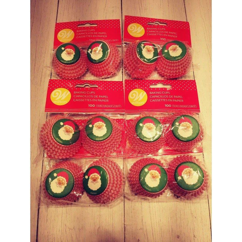 Wilton Christmas Mini Baking Cups Cupcakes/Candy