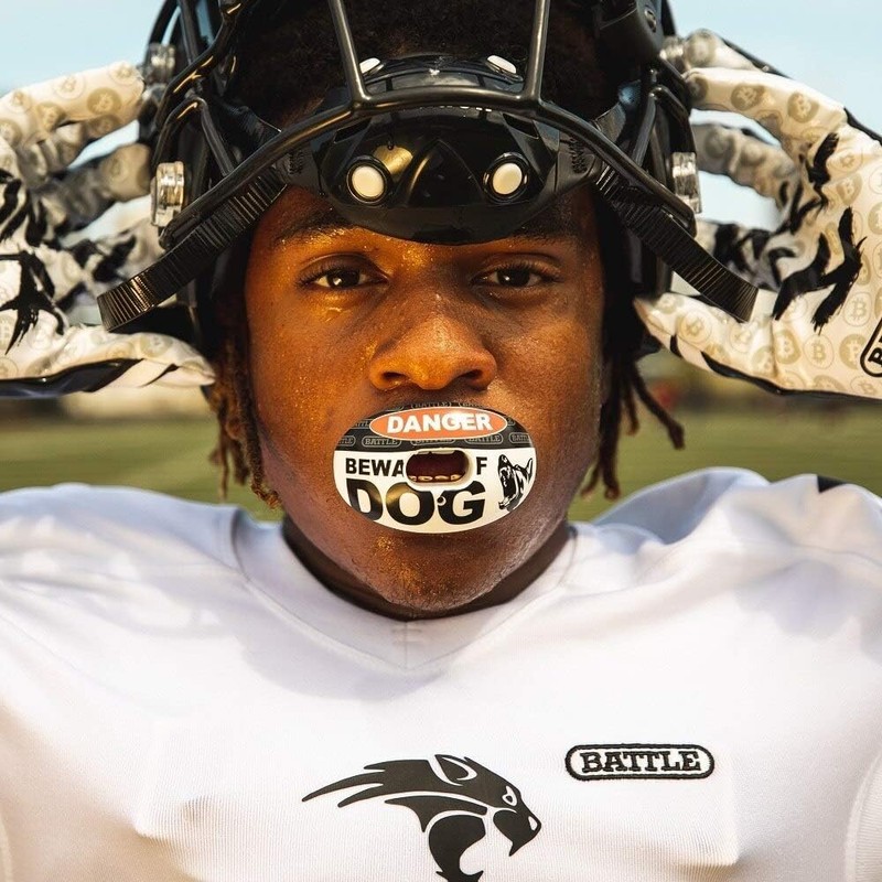 Battle Sports Texas Plate Oxygen Football Protector bucal