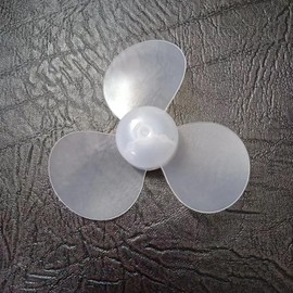30 Pc Propeller Props, Small Three-Blade Propeller Blade Transparent Soft Fan Blade Model Creative Production Process Material Model 2.6in axis Diameter 0.08in skrnrhrery