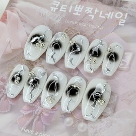 Black Hole Cheek Handmade Nail Tips - Water Drop / 블랙홀 치크 수제네일팁 - 물방울