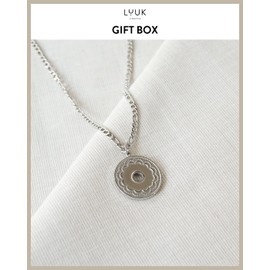 LUUK LIFESTYLE Filigree jewellery set, necklace and bracelet with circle | coin pendant, modern design, vintage style, gift idea, fashion accessory for women, adjustable length, silver