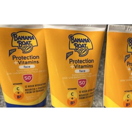 Banana Boat 3X Banana Boat Protection + Vitamins Face Sunscreen SPF 50. 2 fl oz BB 10/2025+