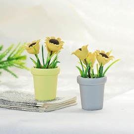 Miniature Sunflower Pots, 1/12 Scale, Dollhouse Accessories Resin Home Decor, Realistic Clay Flower Plants in Pots Blooming House Plant Home Indoor Decoration