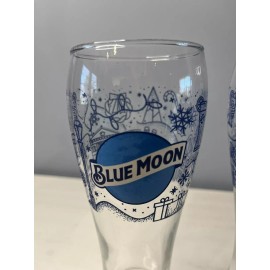 Blue Moon Lot of 2 Blue Moon Holiday HTF  16 oz Pilsner Glasses barware man cave beer new