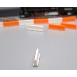 Unbranded 40 PC Pack - N Scale Jersey Barriers 1:160 Scale Highway Barrier, Street Barrier
