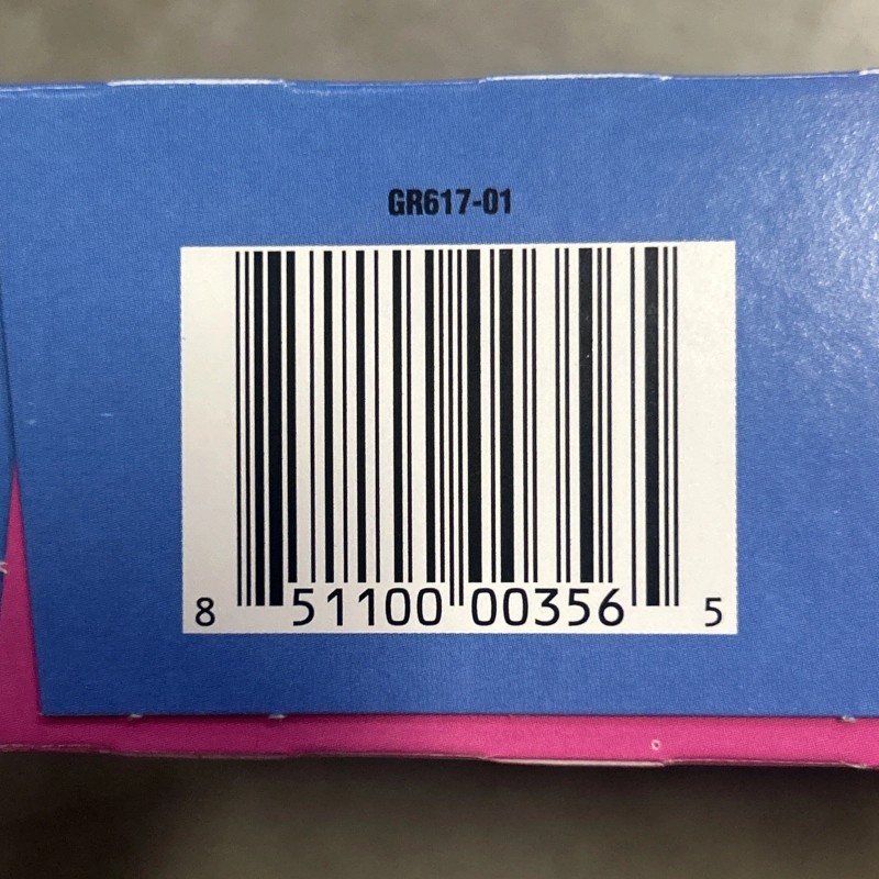 Junkless Chewy Granola Bar Berries Cream- 6 Bars Per Box