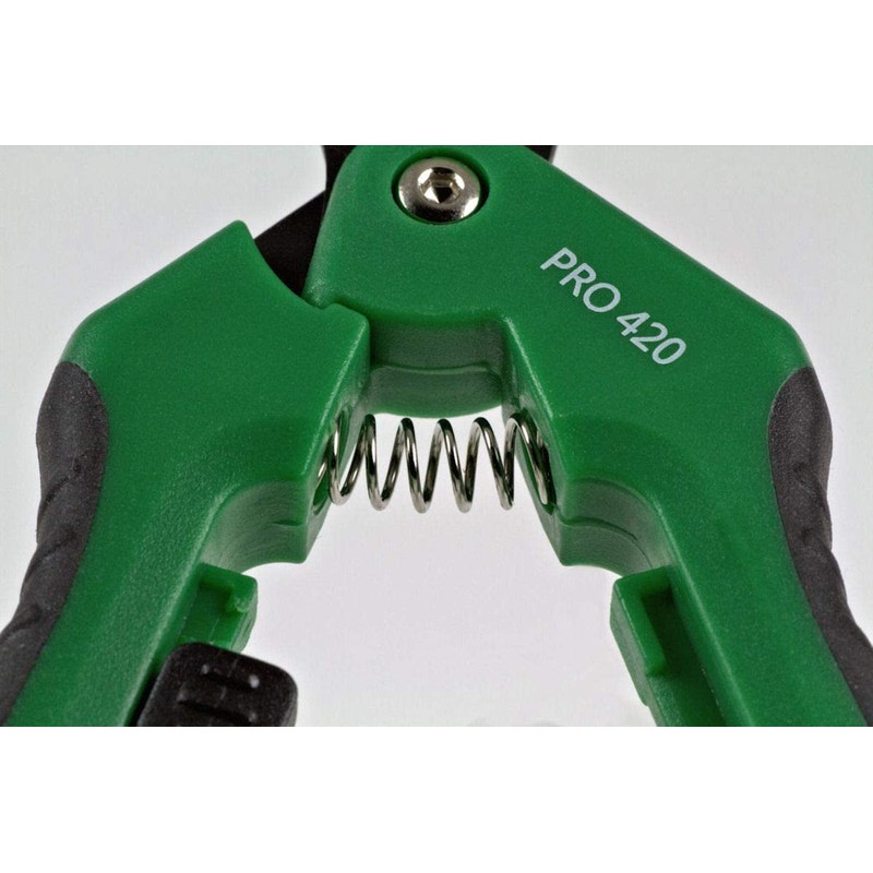 PRO 420 - Spring Loaded trimming scissors by PRO 420