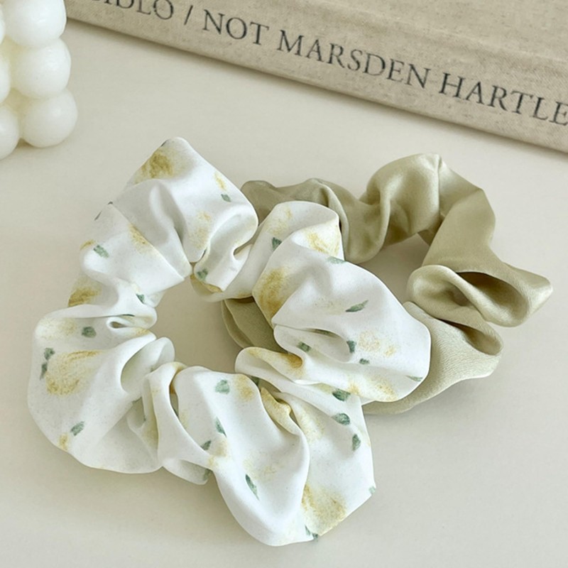 Haargummis für Damen – 4-teiliges Set aus Satin mit Blumenmuster