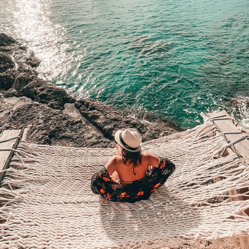 Panama Jack Solid Ribbon Fedora Hat with Black Band (Ivory,