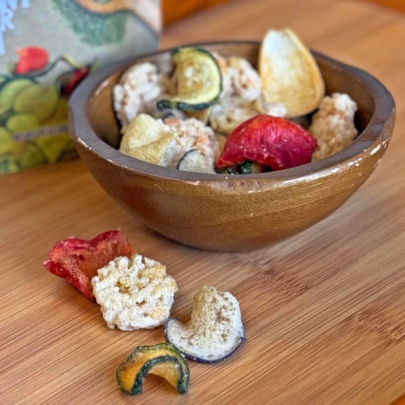 Woodridge Snacks | Vacuum Fried Veggies with Sticky Rice Chips