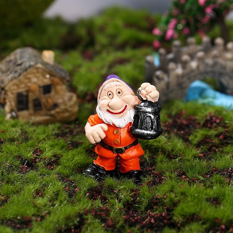 NIWWIN Drunk Garden Gnomes 4 Pieces, Garden Gnome Elf Statue,
