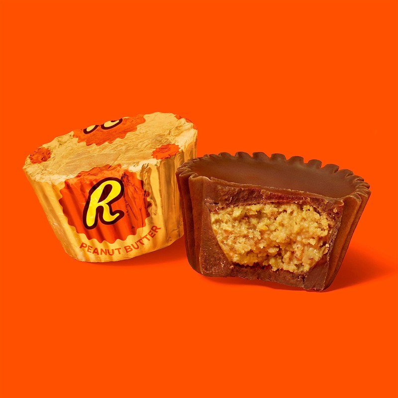 REESE'S Miniatures Milk Chocolate Peanut Butter Cups, Candy Packs, 0.31