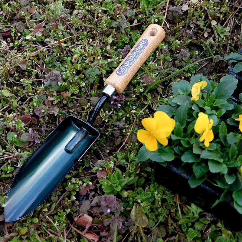 Garden Helper Stone Black Metal GB Floral Planter F-20