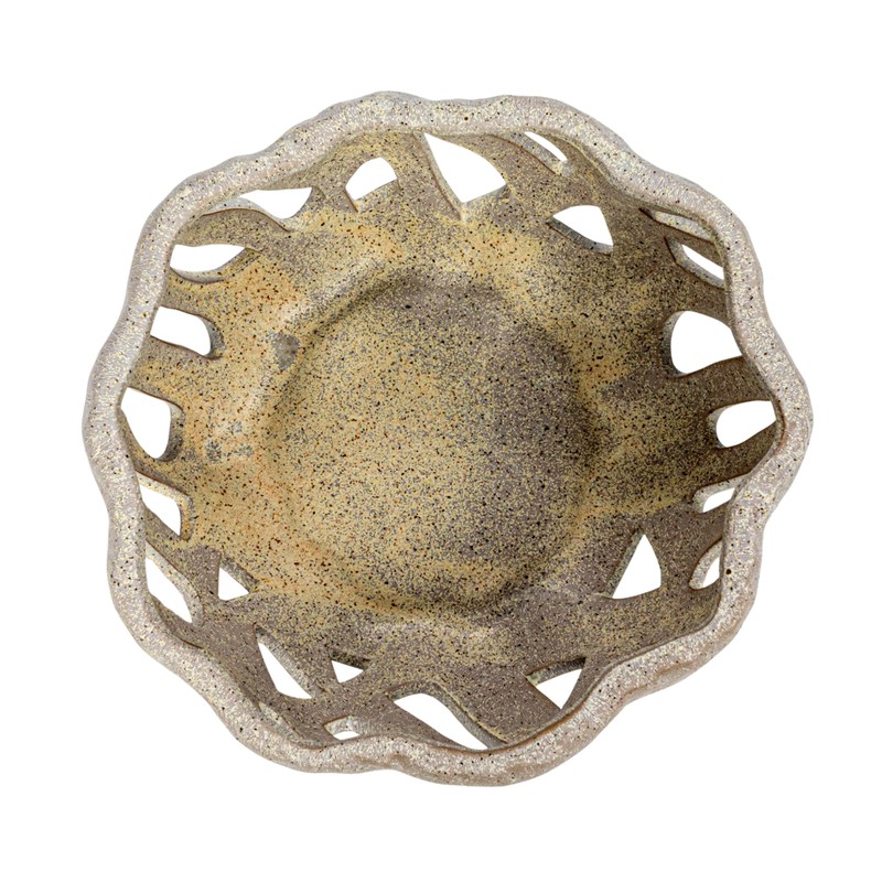 Bloomingville Speckled Stoneware Bread Basket with Reactive Glaze, Cream