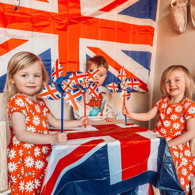Baker Ross PJ147 Large Union Jack Flag – 1 Pack,
