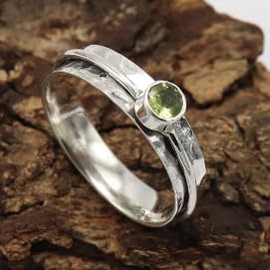 JEWELSTREZORO Peridot Edelstein Spinnerring 925 Sterling Silber Spinner Männer & Frauen Meditationsring Alle Größen Handarbeit Jewerly TSR152B_60 (19.1)