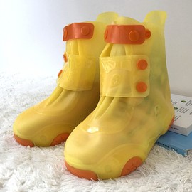 Luwint Kids Waterproof Shoe Covers, Reusable Rain Shoe Covers Non-slip Rubber Shoes Protectors Overshoes for Boys Girls