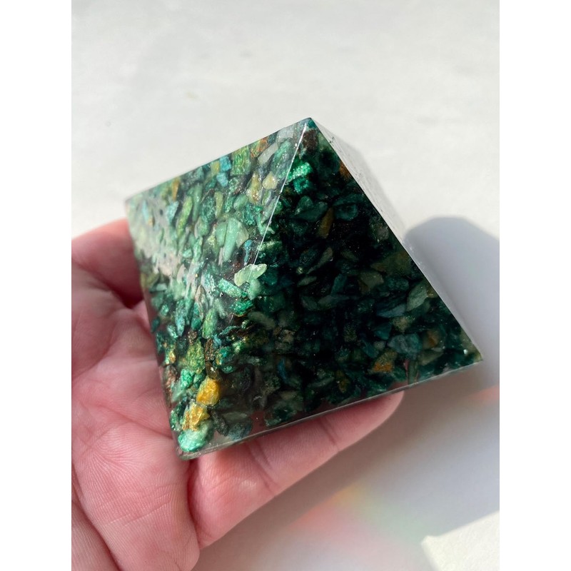 Green Fuchsite Pyramid Crystal Orgone Generator Energy Accumulator PERFECT GIFTING