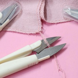Handicraft Thread Snips with Safety Cap for Sewing & Fabric Trimming For Sewing Machines 5ea