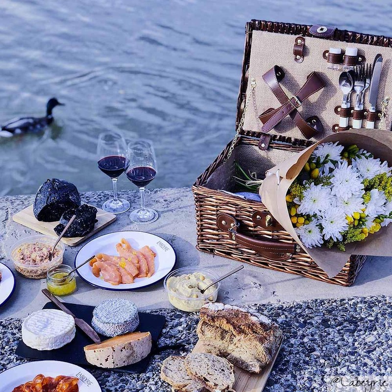 Les Jardins de la Comtesse - Picnic Basket for 2