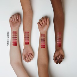 Essence This Is Me Lipstick, No. 23 Popular, Nude, Instant Result, Mattifying, Matte, Vegan, Oil-Free, Alcohol Free (3.5 g)