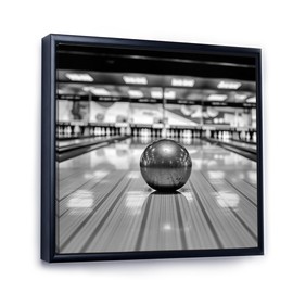 DesignQ Bowling framed wall art decor, Bowling framed wall art, Black And White Bowling Photo Classic Sport, Extra large Modern & Contemporary Canvas Black framed wall art, 16x16 inches