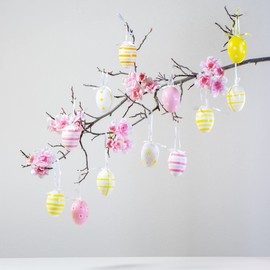 com-four® 36x Hand-Painted Easter Eggs to Hang Up - Pastel-Coloured Easter Decorations with Great Patterns - Decorative Easter Eggs with Ribbon - 6 cm