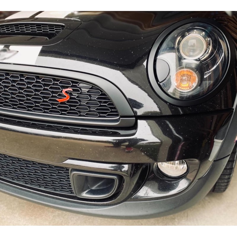 Metal Black Outlining Red S Lettering Front Grille Grill Chrome