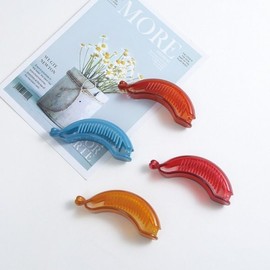Transparent Banana Hairpin 4 Colors / 투명 바나나 헤어핀 4컬러