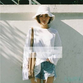 ALOHAMONI Aloha Moni Fringe Hat, Bucket Hat, Fringe Hat, Korean Fashion, Bucket, Foldable, Storage Bag, Sunshade, Sea, Mountains, Town, UV Rays, Resort, Casual, white