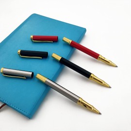 Accod Metal Signature Pen Office Rollerball Pen Business Gift Pen with 2 Refills High-end Gift Box Comfortable Grip Business Ballpoint Pen for Office Family Business Partners (Black)